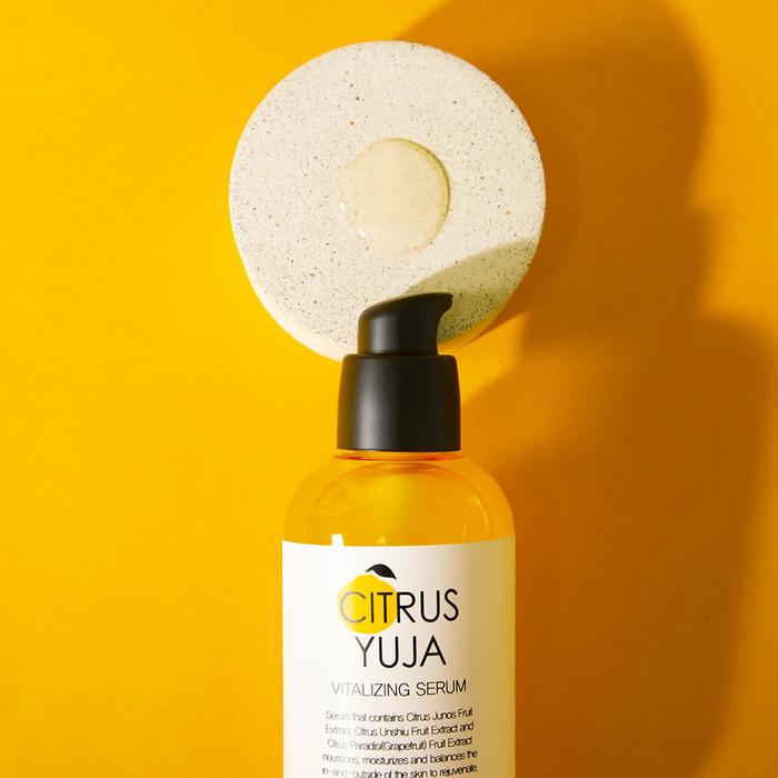FARM STAY Citrus Yuja Vitalizing Serum 100ml +RANDOM GIFT