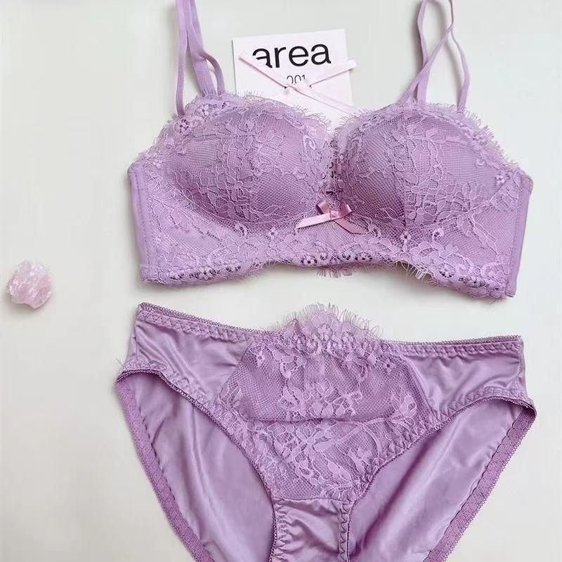 Women's Lace-Edge Wireless Bra Set for Small Chest Enhancement