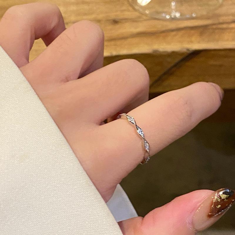 Nový personalizovaný dámský niche minimalistický prsten bez blednutí, prsten na ukazováček pro pár s otevřenými ústy