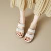 [Xiao Baiyun] thick-soled sandals for women in the summer of 2025, new one-word with muffin bottom heightening flat-soled slippers for women