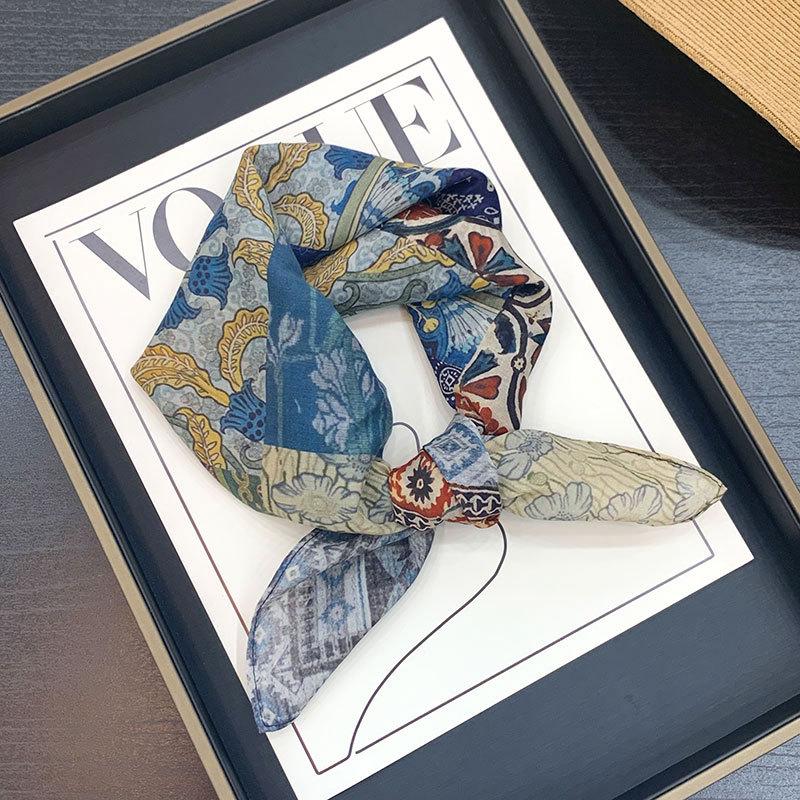 30% Silk 70% cotton Scarf Bandana Women Square Scarves Wrap Kerchief Fashion dot Headband Leopard Hijab Shawls Bandana Foulard