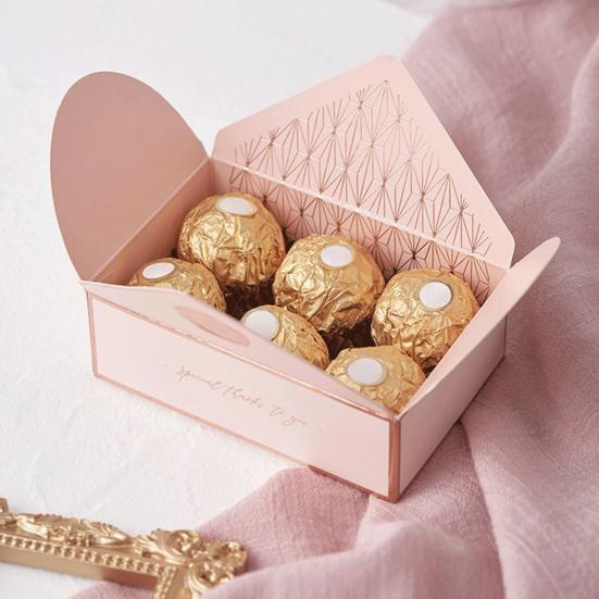 10Pcs Lightweight Candy Box Fine Workmanship Paper Decorative Portable Gifts Candy Case for Wedding