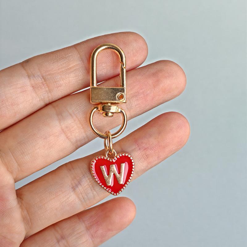 1PC Lobster Buckle Gift Metal Party 26 English Letters Keychain Marker Heart Shaped Red Love Keychain Design DIY Creativity