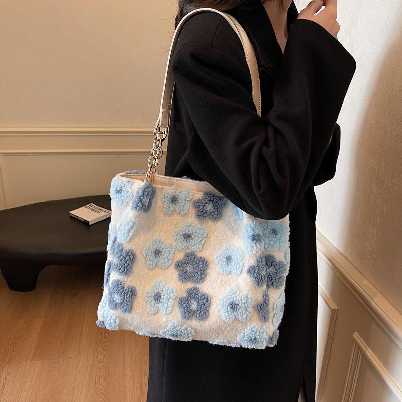 Plush Bag for WomenLarge Capacity Winter Casual Versatile Single Shoulder Shopping Bag Tote Bag