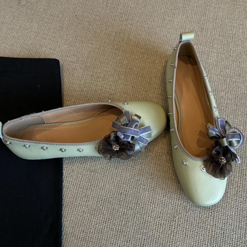 

Нишевые туфли Willow-cut — это универсальные туфли-лодочки с неглубоким вырезом для женщин. 40 зелёный