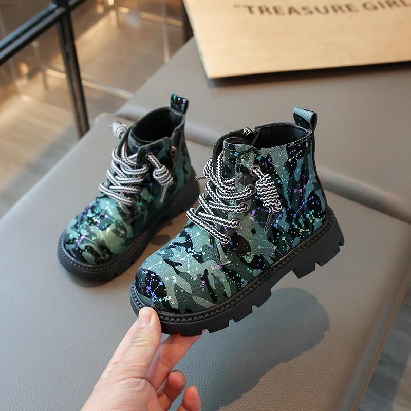 

Детские модные ботинки для мальчиков и девочек, камуфляжные мотоциклетные ботинки, детские ботильоны с молнией, мода 2024 года, осень-зима, новинка 26 зелёный