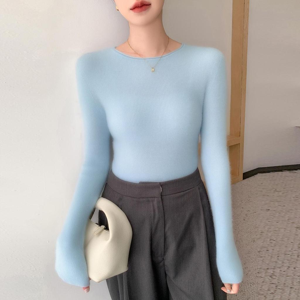 Women's Wool-Cashmere Slim Fit Seamless Sweater, Long Sleeve, Versatile Knit Base Layer with Round Neck and Rolled Hem.
