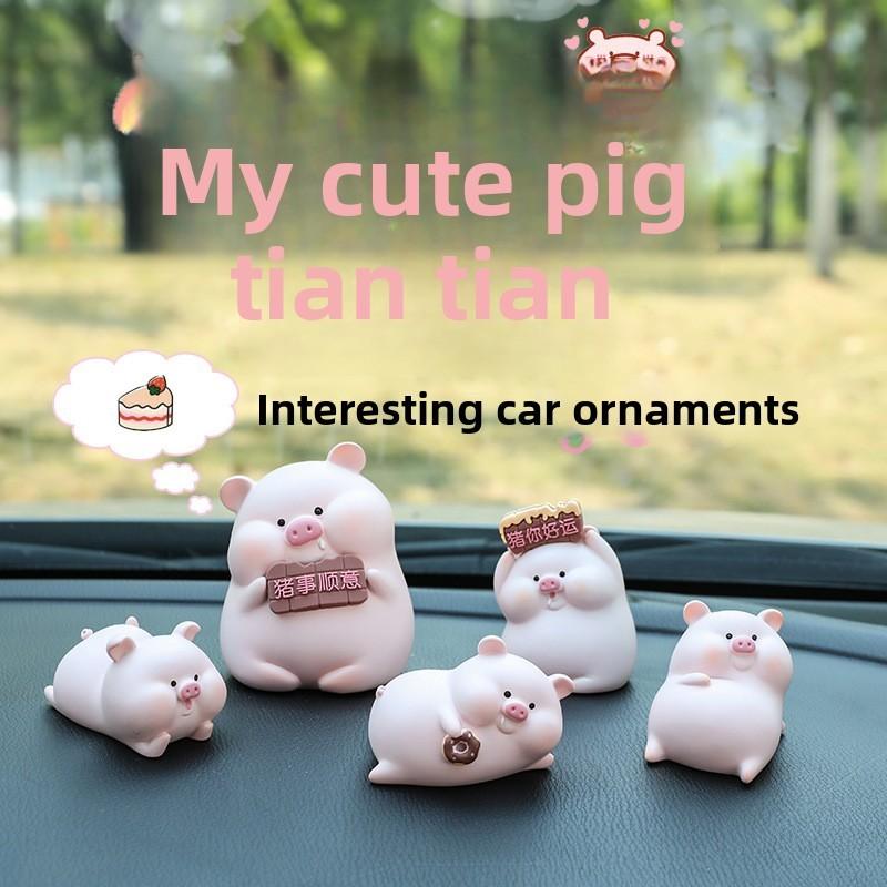 Pig Princess Car Dashboard Figurine Resin Cartoon Decor For Girls Car Interior Accessories