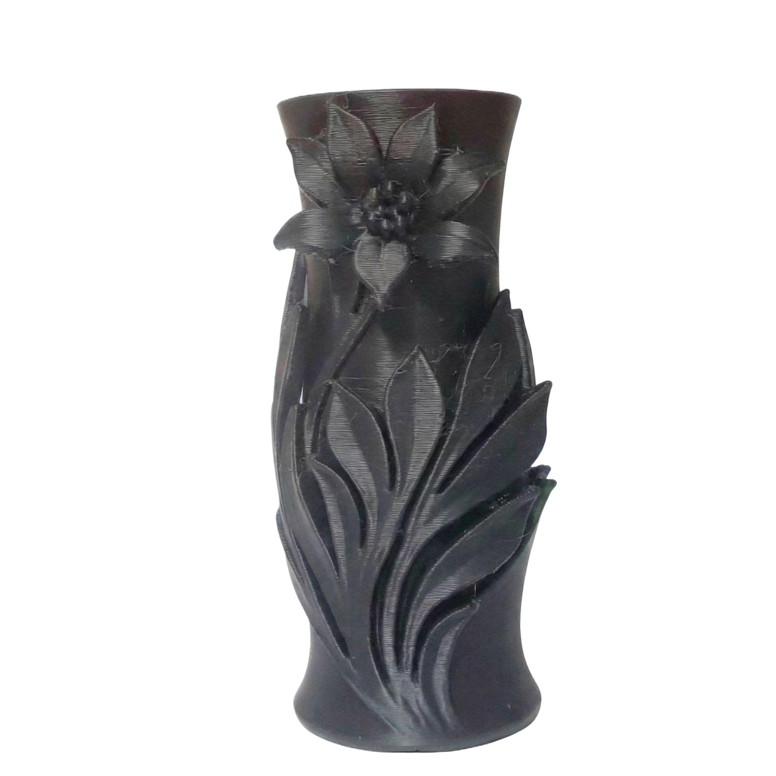 

Цветочная композиция может вмещать несколько цветов или быть дополнена одним цветочным материалом, чтобы подчеркнуть One Size чёрный