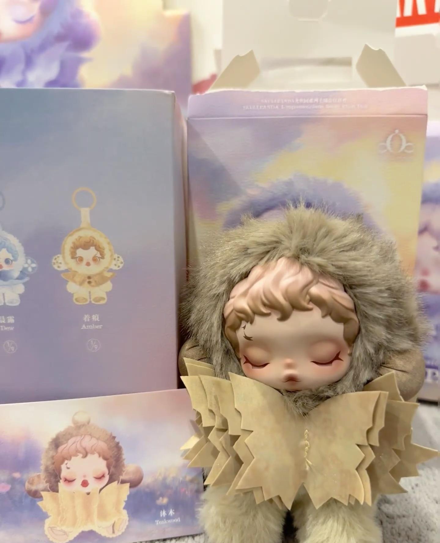 

Car plush ornament LABUBU SKULLPANDA L impressionnisme Series Blind Box Mystery Box Guess Bag Toys Doll Cute Anime Figure Desktop Ornaments Gift Doll 1pcs