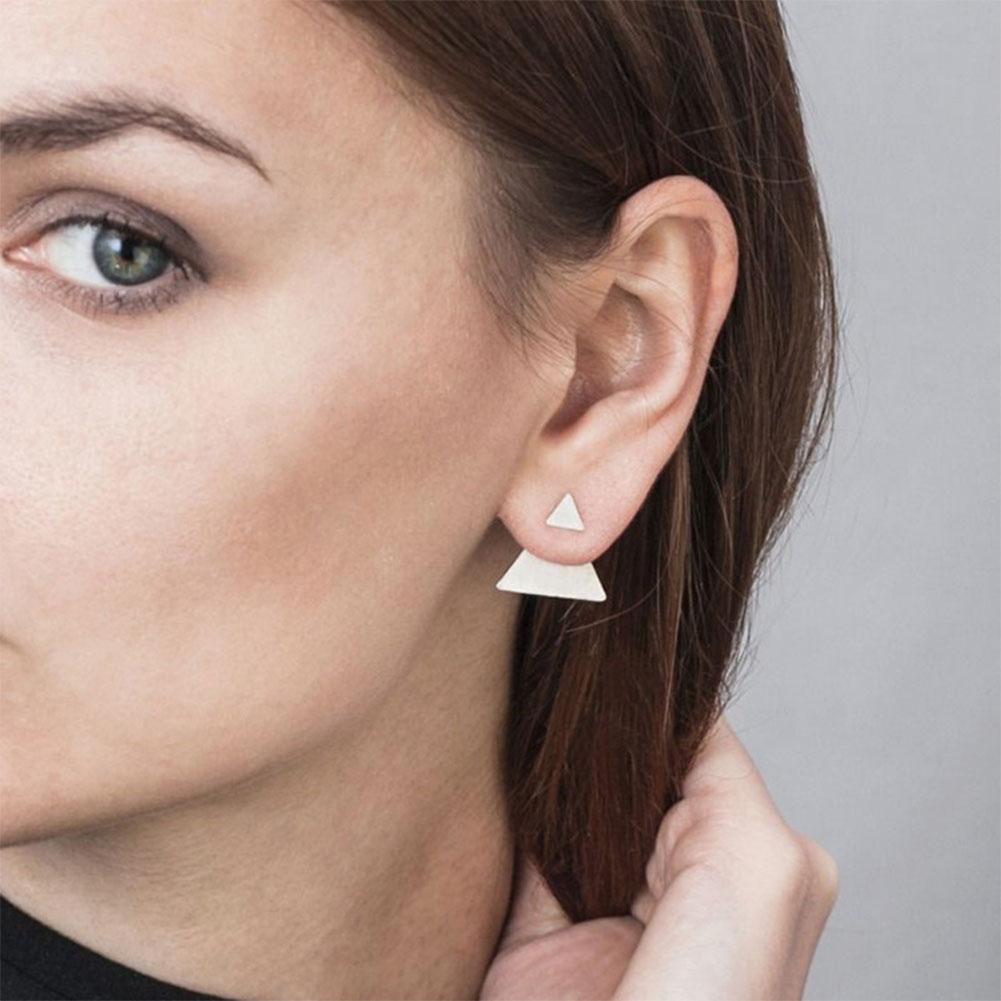 Boucles d'oreilles triangulaires géométriques simples pour femmes