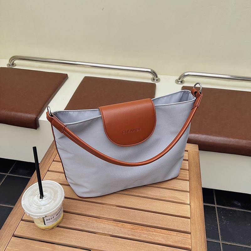 Neue Sommer-Pendler-Tragetasche mit großem Fassungsvermögen, Damen-Lässige Nische, Kontrastfarbige Einsätze, Damen-Rucksack