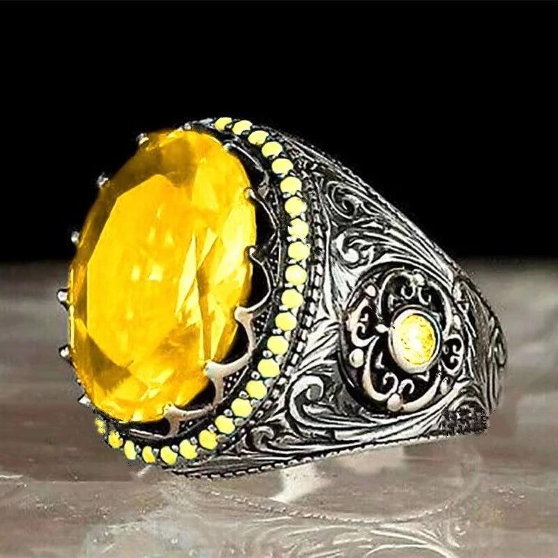 Men's Luxury Jade Inlaid Retro Ring - Bold Personality Statement Jewelry for Banquets and Parties.