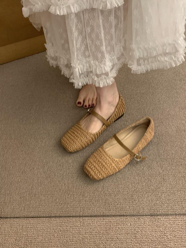

French retro woven hollow single shoes women s shoes 2025 new spring and autumn temperament beautiful word with Mary Jane shoes 40 коричневый