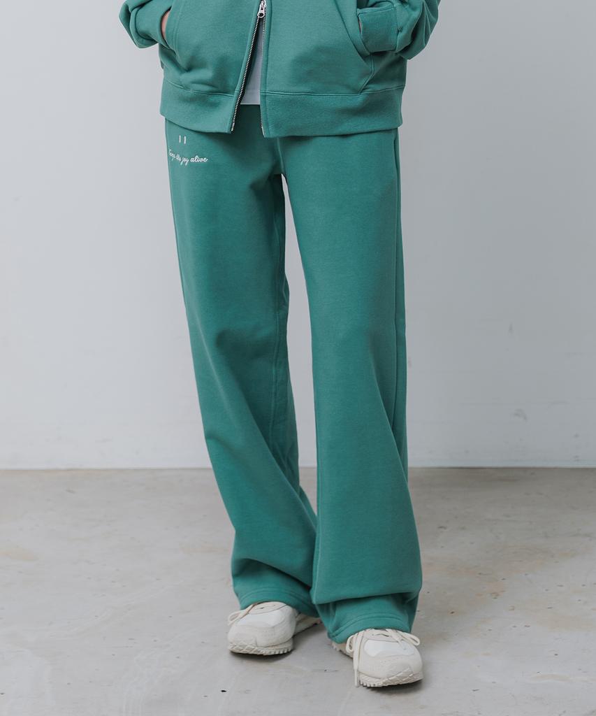 BAKKEN Smile Embroidered Logo Semi-Wide Sweatpants Bk9985_Green