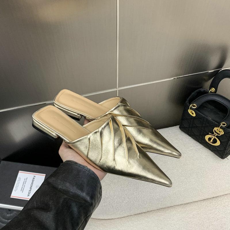 

2024 весна новая корейская версия ins верхняя одежда сумка голова полутапочки женские плоские темперамент тонкие универсальные крутые тапочки лето 39 золотой