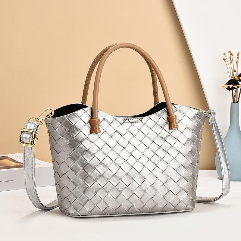 

Handbag Bag Versatile Fashion Shoulder Bag Hot Selling Women s Bag 22*8*18 срібний