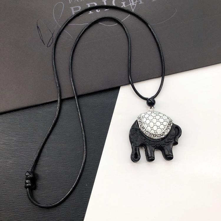 Retro Zen Ebony Long Necklace Women's Versatile Fashion Literary Clothing Accessories Sweater Chain Pendant