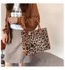 2021 Women's Vintage Large Capacity Shoulder Tote - Trendy & Simple Design