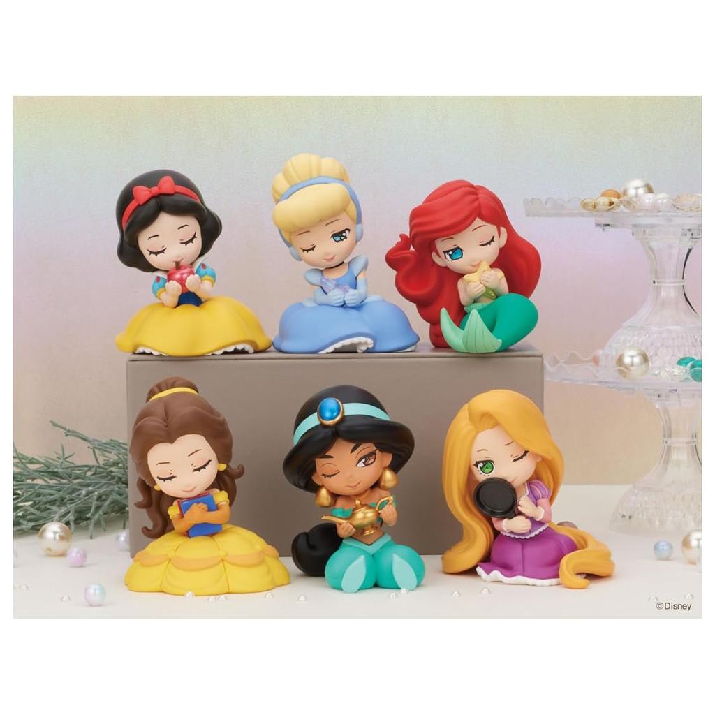 TAKARATOMY A.R.T.S PERIHAPI! Katazun Hug. Disney Princess Collectible Figure Box (Set of 8)