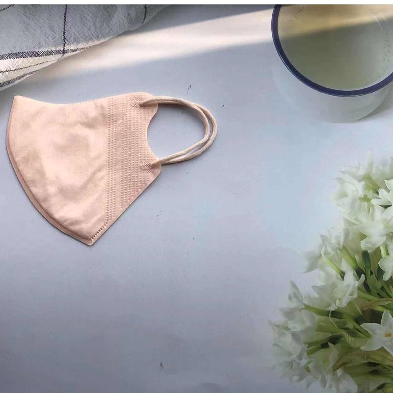 2025 Jaro/Léto Prodyšná 3D Jednorázová Rouška s Červenáním: Ochrana proti UV záření, Ochrana před sluncem, Třívrstvý design.