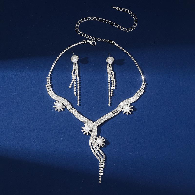 Gioielli Moda Sposa Catena Artiglio Strass Perla Delicata Collana Orecchini Combinazione Catena a Due Pezzi