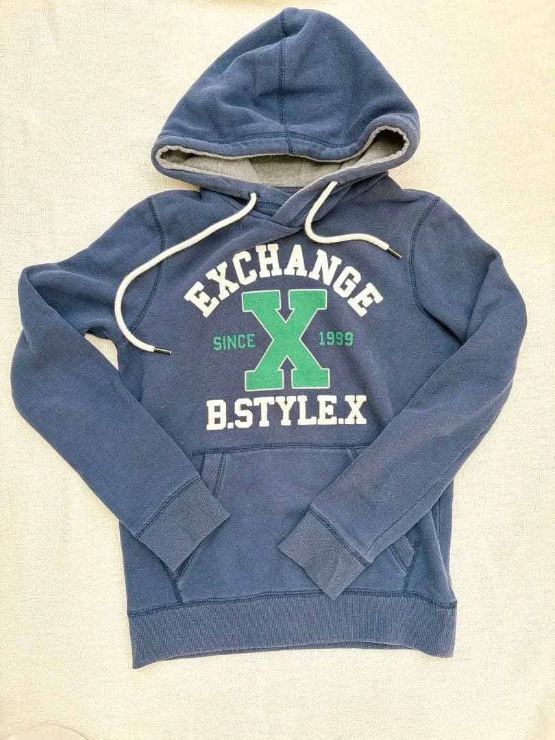

[USED] BEYOND STYLE EXCHANGE Hoodie, Size XS