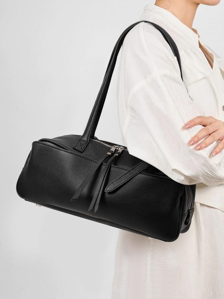 Women's Genuine Leather Duffel Bag Black Handbag with Zipper Closure – Minimalist Shoulder Bag for Work & Travel