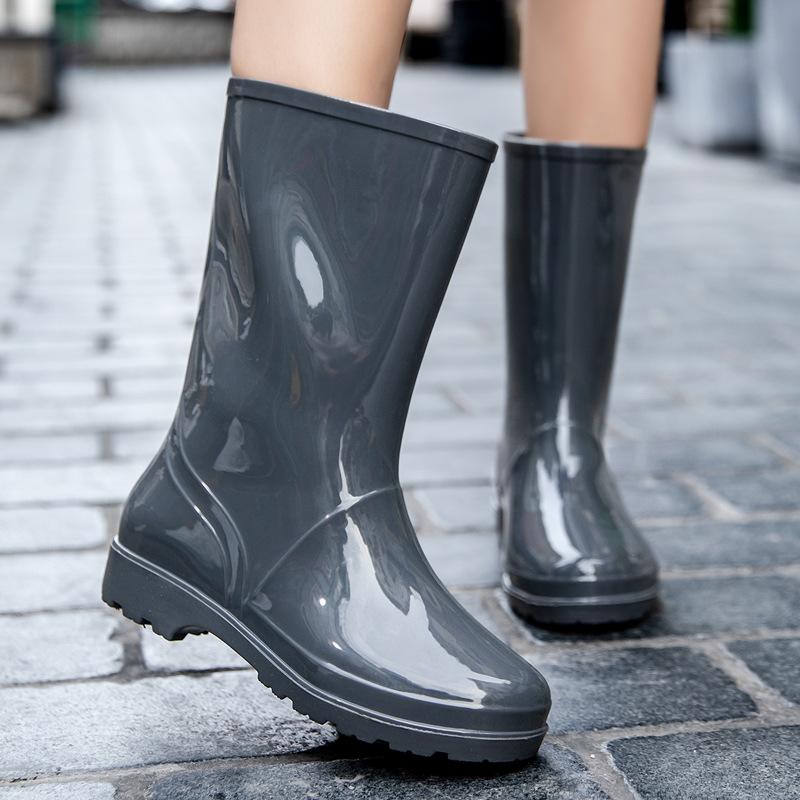 

Medium tube four-season rain shoes women s warm special plastic shoes medium top non-slip water boots kitchen velvet rain boots work rubber shoes 41