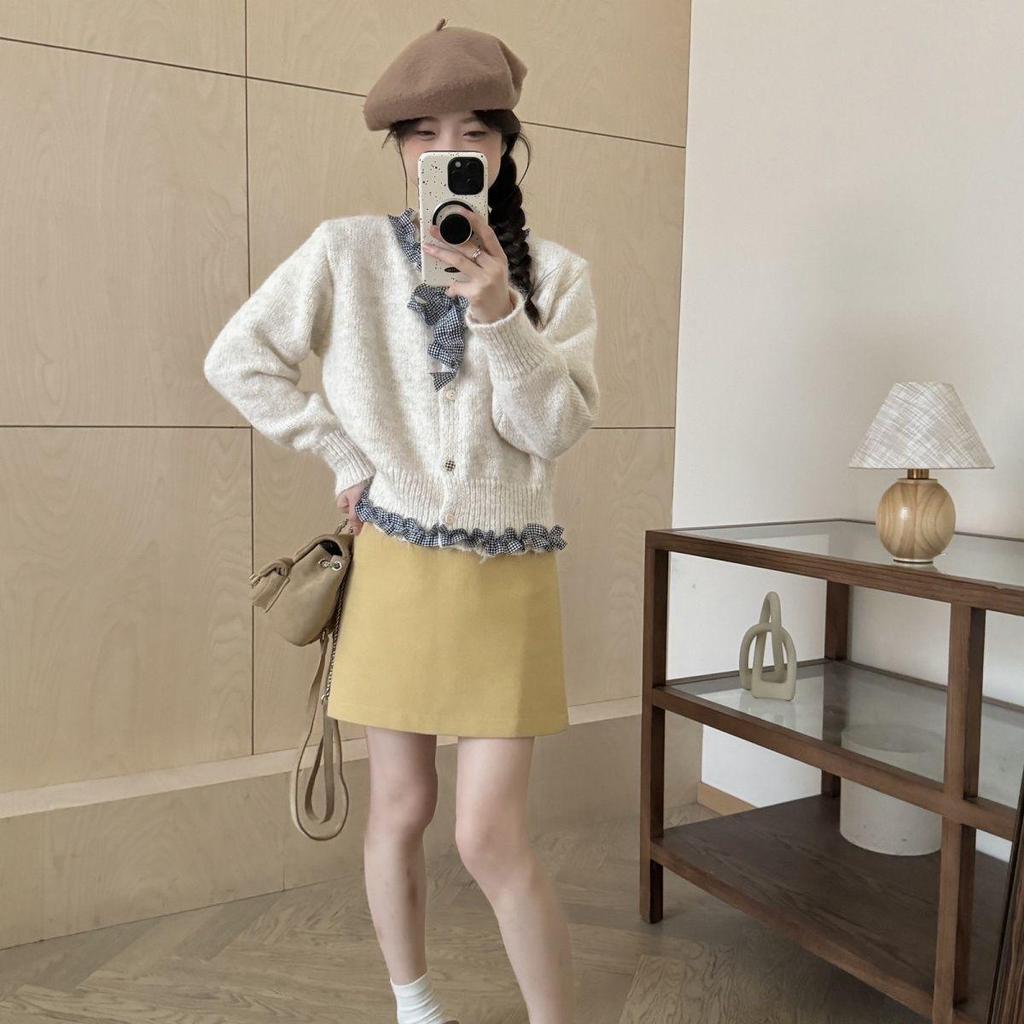 Koreański Szyk Kardiagn z Dzianiny z Falbankami i Kokardą - Damski Jesienny Wzór