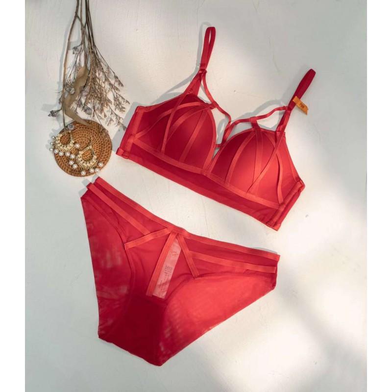 Womens Lace Trim Cross-Strap Bralette Without Underwire Soft Cup Push-Up Comfortable Support Full Bust