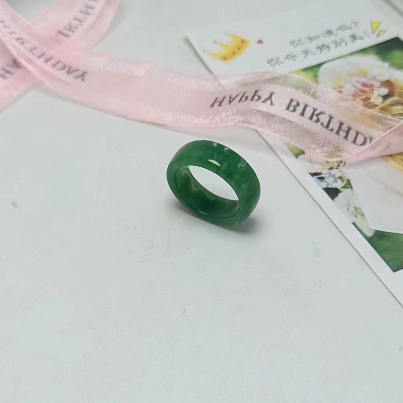 Sada prstenů z pryskyřice a acetátu v mixu barev, kulatý a čtvercový, pro ženy