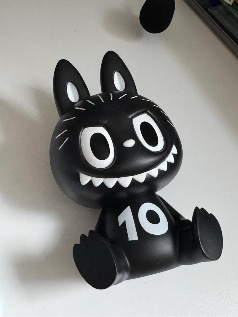 Monsters 10. Jubiläum Icon Vinylfigur Lovebu Limitierte Auflage Gebraucht