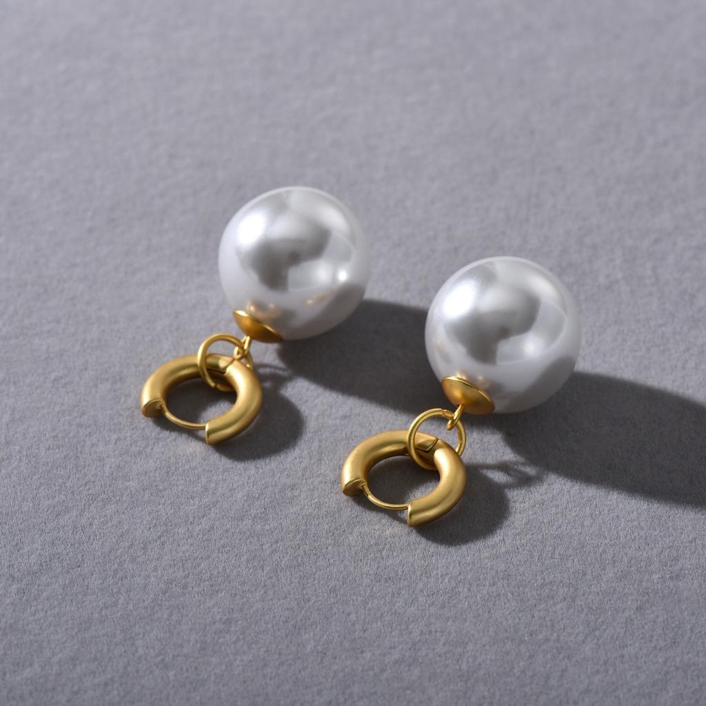 Classic Large Pearl Earrings For Women, Simple And Exaggerated Personality Fashion Ear Buckle Copper-Plated 18K Real Gold Earrings For Women