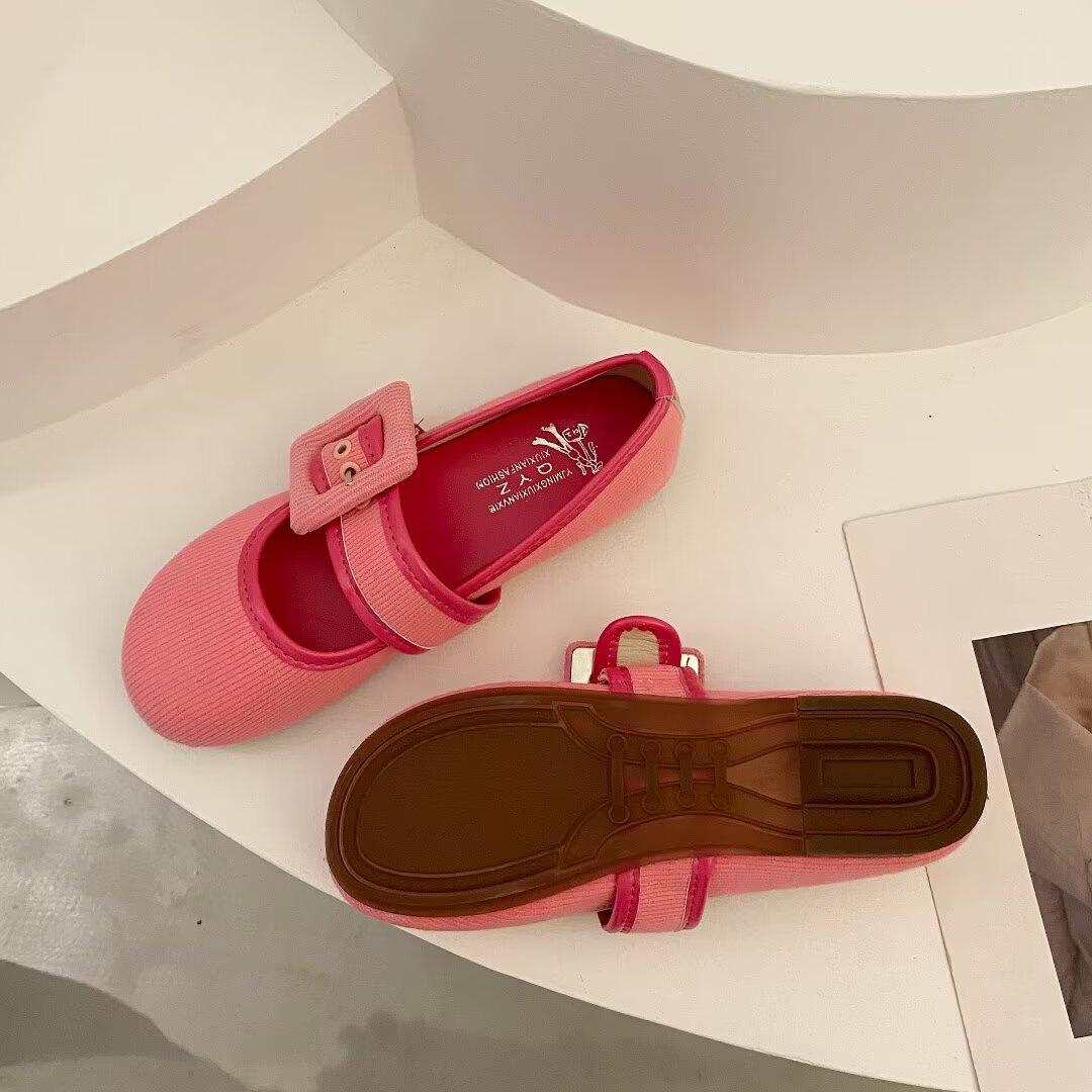 

Round head versatile low heel shallow mouth flat-soled single shoes women s 2025 summer new Xiaoxiangfeng black French Mary Jane shoes 39 рожевий