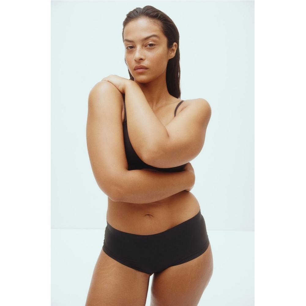 

H M Invisible Shortie Panty 3 Piece Set Black