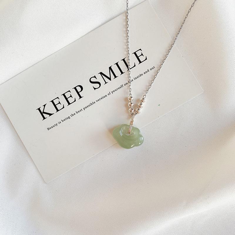 

Xiangyun Hetian Jade Women s Longevity Necklace – Peace, Fortune, and Ancient Literary Style Clavicle Chain