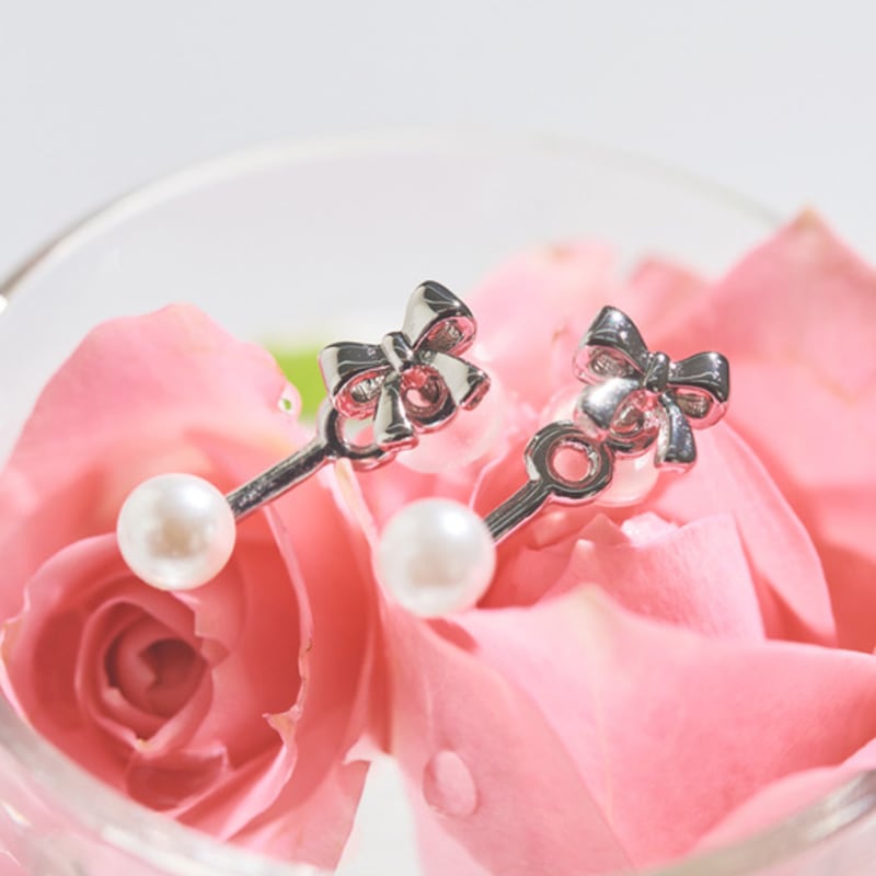 noonoo fingers Merry Bow Earrings