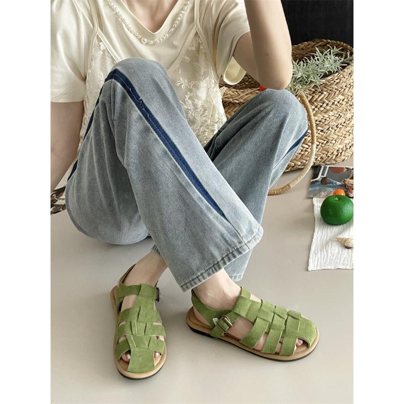 2025 spring and autumn new fashion versatile retro Mori woven bag head sandals women's fashion casual flat sand