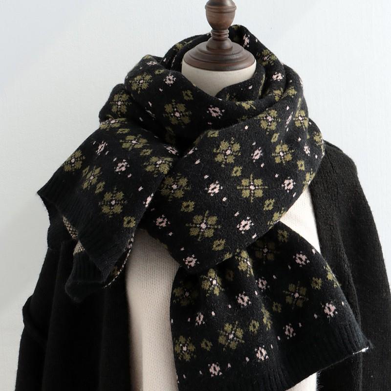 Winter New Ins Floral Wool Scarf Thickened Warm Scarf Student Japanese Retro Scarf Versatile