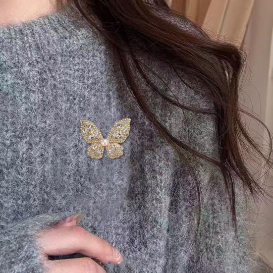 Women Brooch Three-Dimensional Butterfly Design Pin with Imitation Pearls Rhinestones Suits Coats Sweaters Badge Formal Occasions Decorative