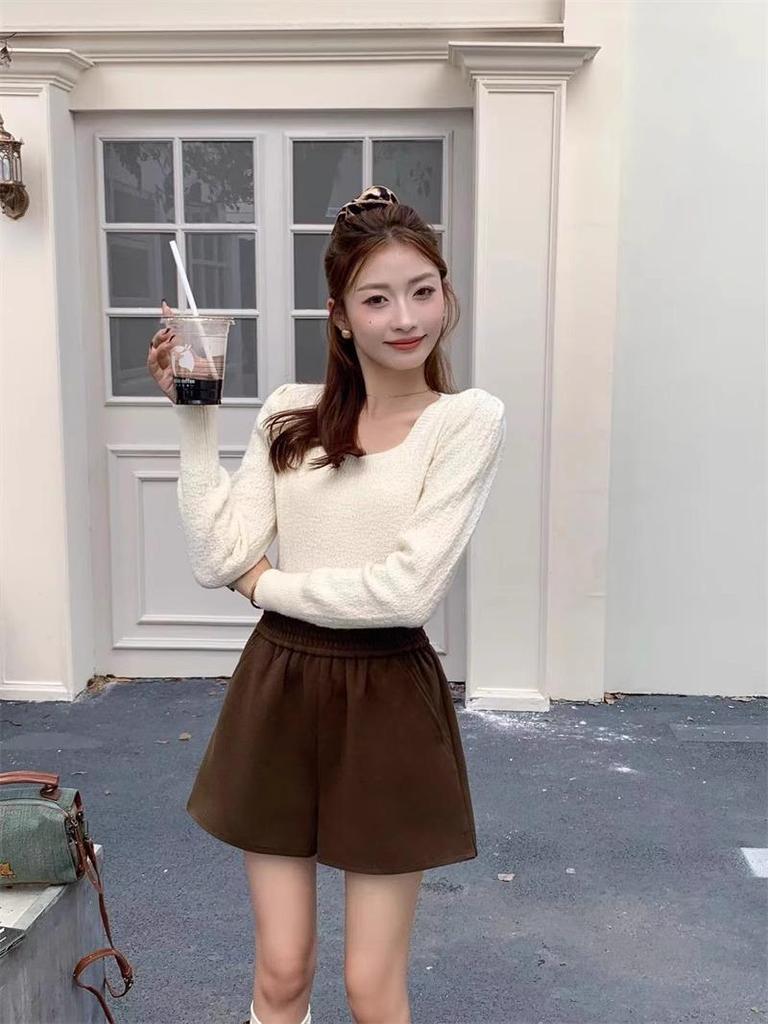 Women's Woolen High-Waisted A-Line Shorts - Autumn/Winter 2024 Collection