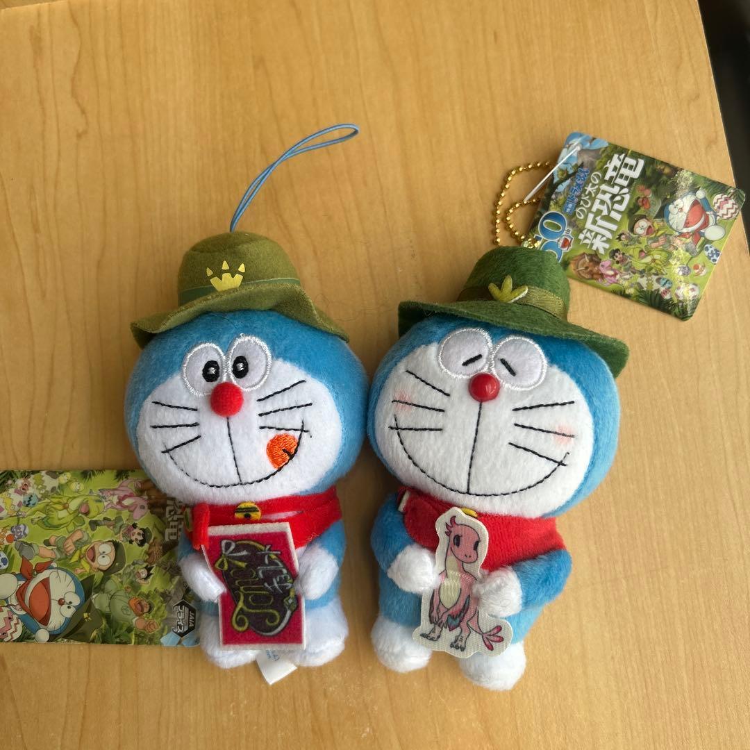 Movie Nobita s New Dinosaur Doraemon Mascot 2-piece set Unused with tag