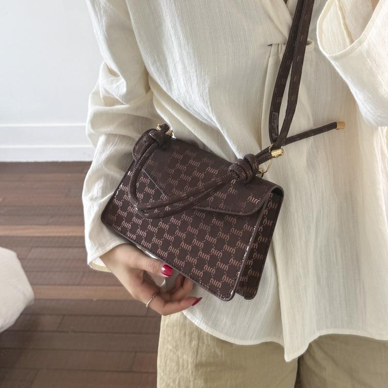 Popular bags women's new high-value niche embossed armpit bags casual versatile messenger women's bags