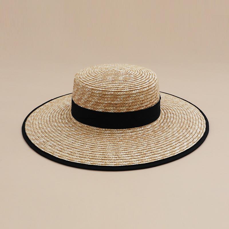 

European American-Style Straw Hat With Wide Brim Sun Hat Woven Edges And A Flat Crown Perfect For A British Seaside Vacation чорний