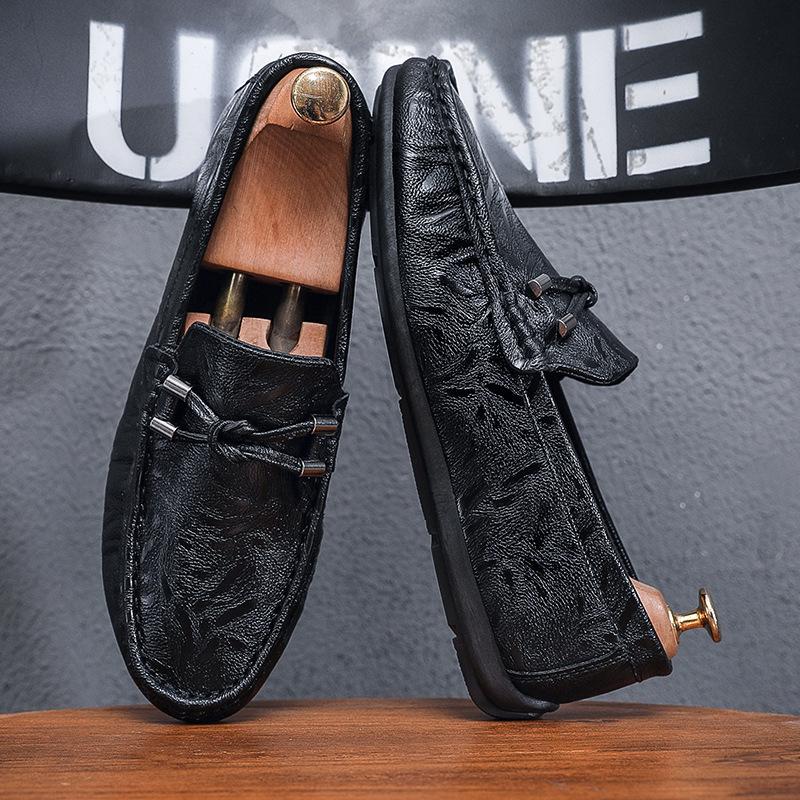

Love men s shoes spring breathable black casual leather shoes soft sole versatile one-pedal Doudou shoes driving 38