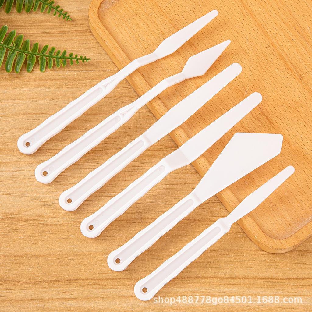 Student Plastic Art Tools: Acrylic Paint Palette Knife and Scraper for Color Mixing, Gouache, and Oil Painting