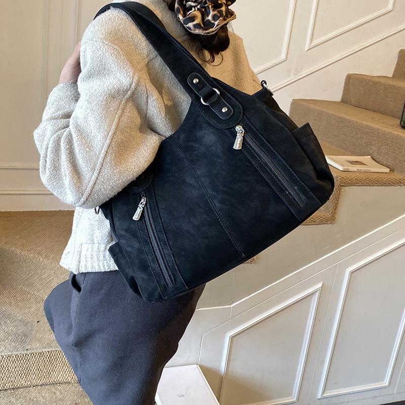 Large Capacity Underarm Tote Bag Women's New Fashion Shoulder Bag Niche Retro Simple Portable Messenger Bag