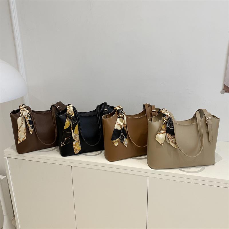 2025 Retro Large Capacity Women's Shoulder Tote Bag