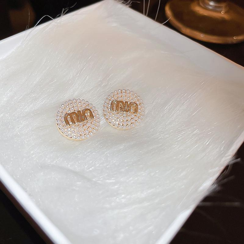 

Gold-Plated Silver Pearl Earrings: French Literary Style, Elegant & Versatile